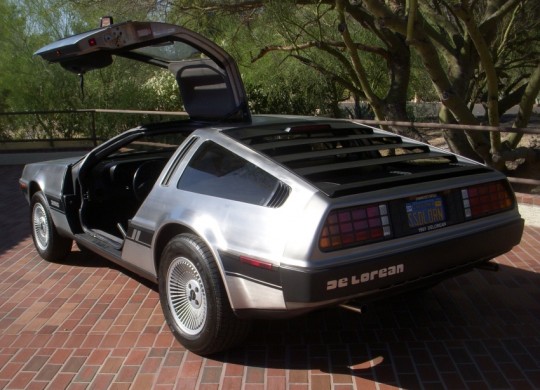 81DeLorean-2