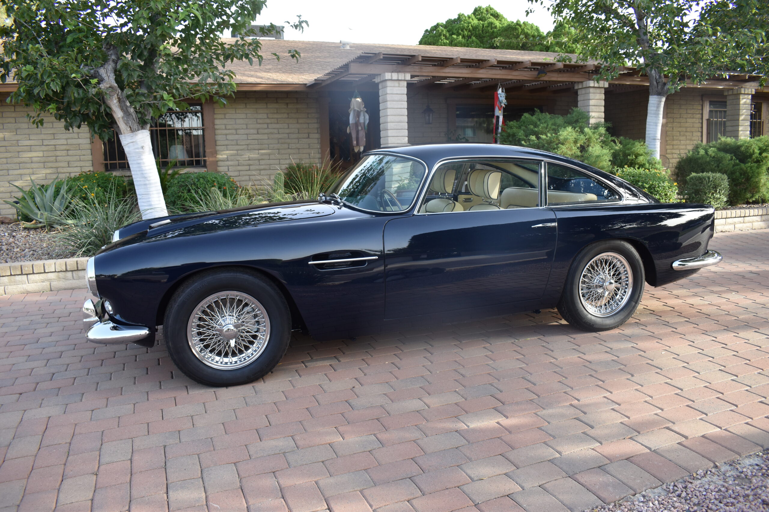 1961 Aston Martin DB IV, Series 4 image