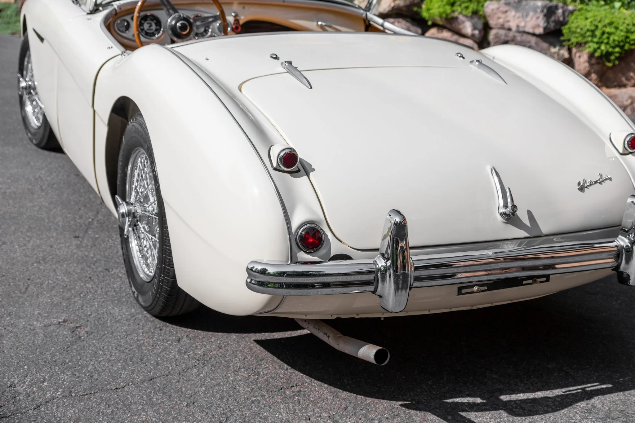 1956_austin-healey_100_bn2_roadster_1628542043ef66e7dff9f98764da1956_austin-healey_100_bn2_roadster_1628542041495d565ef66e0c84759c-5a51-4813-89dd-de40de99efd5-Gl7ala-scaled