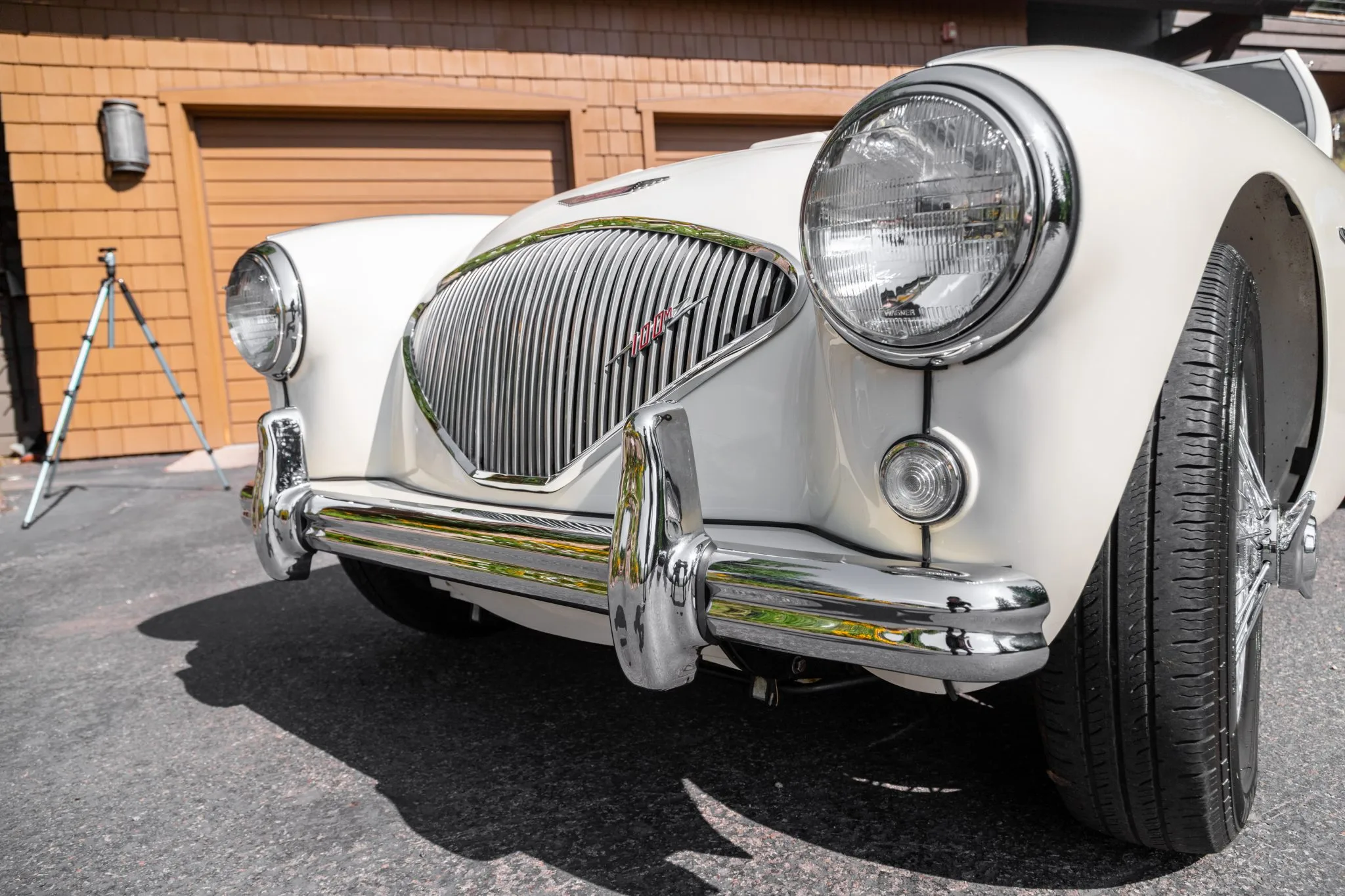 1956_austin-healey_100_bn2_roadster_1628542072f66e7dff9f98764da1956_austin-healey_100_bn2_roadster_1628542071f98764da8163b39a-25a7-4d1b-8b9f-e604c9f1dd52-8MysQF-scaled